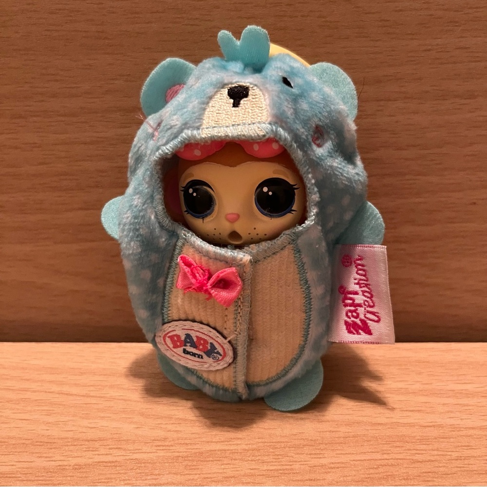 Series 1 Monkey Bananas w Bow Pet + Dottie Blue Swaddle Baby Born Surprise Pets
